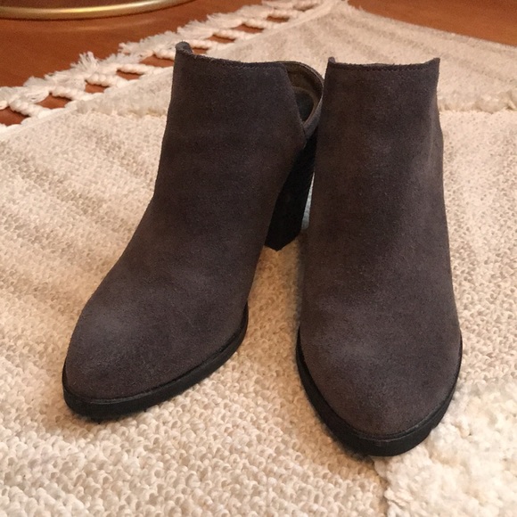 Dolce Vita gray mules - Picture 2 of 6